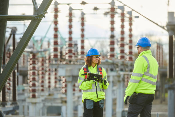 Best Affordable Emergency Electrician  in Davenport, WA